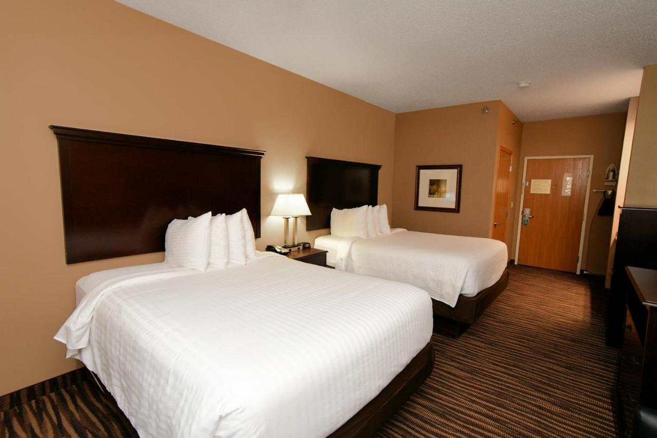 Cobblestone Inn & Suites - Denison | Majestic Hills المظهر الخارجي الصورة